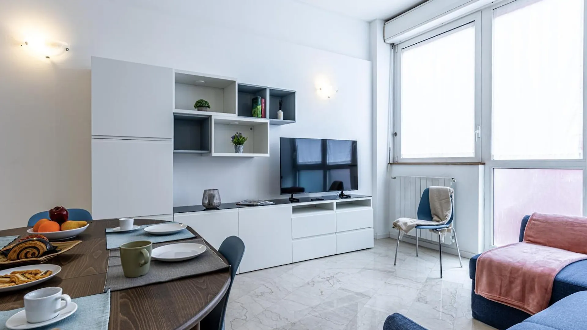 Kiki Apartment Milan Italy